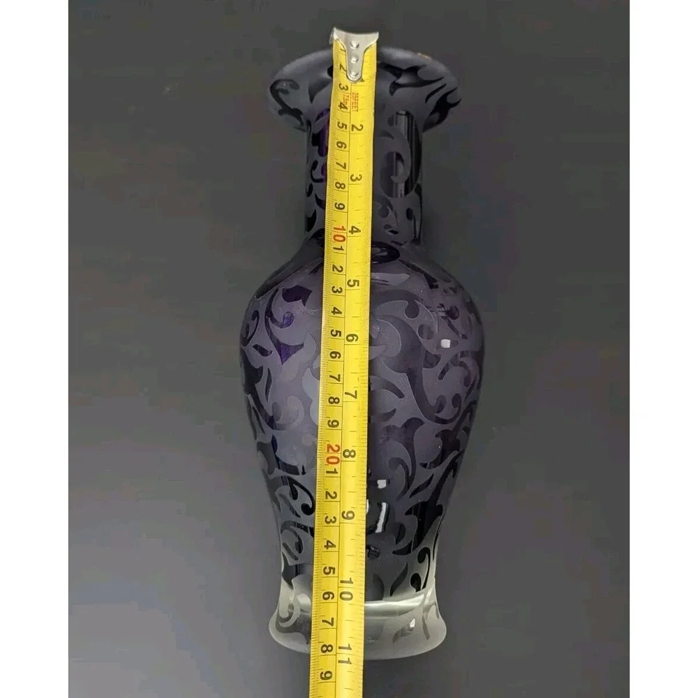Vtg‎ Michael Weems 2005 Elise Frosted Amethyst Vase Signed & Dated